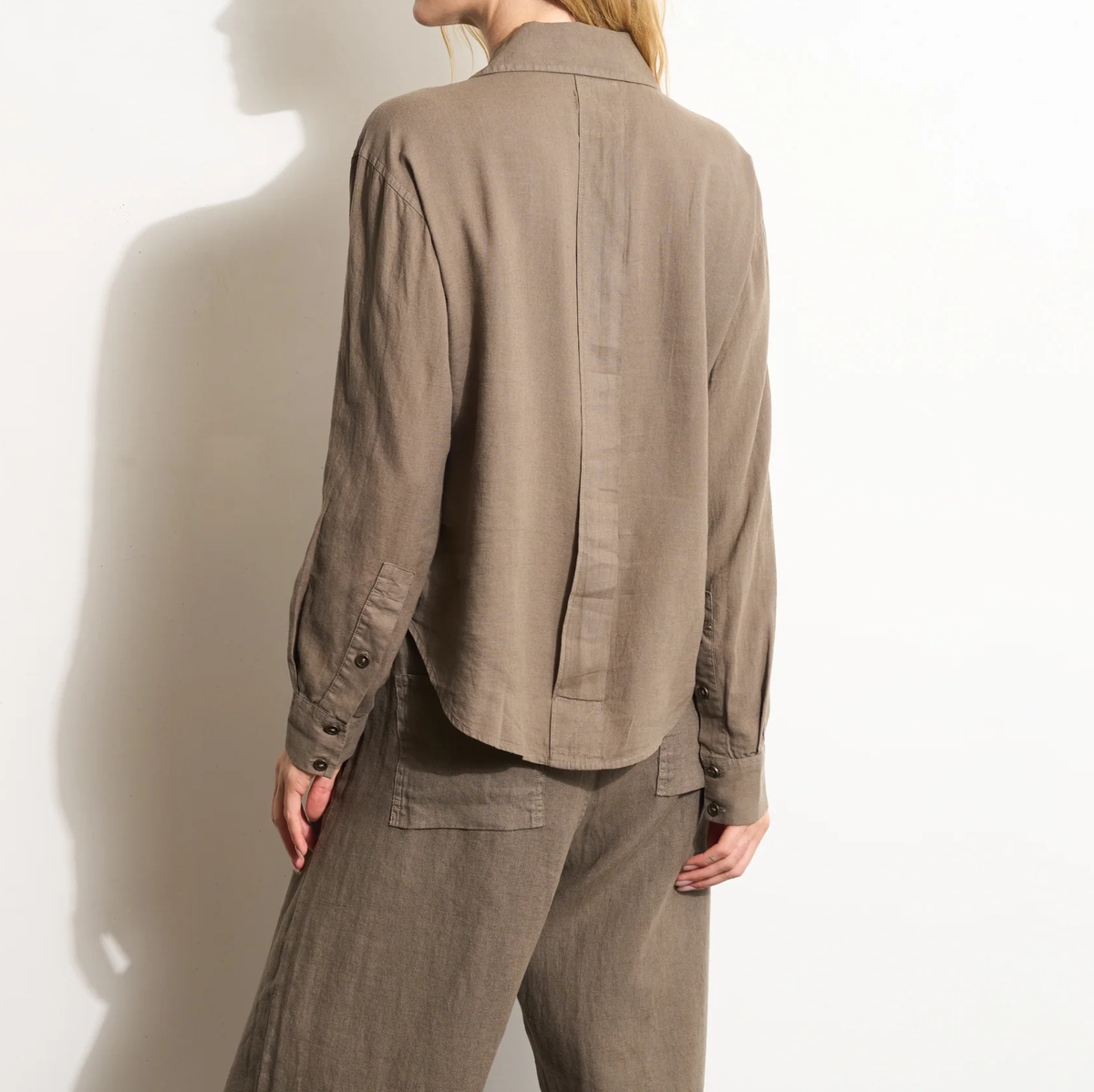 Slightly Oversized Linen Rayon Blend Women's Camp Collar Long Sleeve Shirt